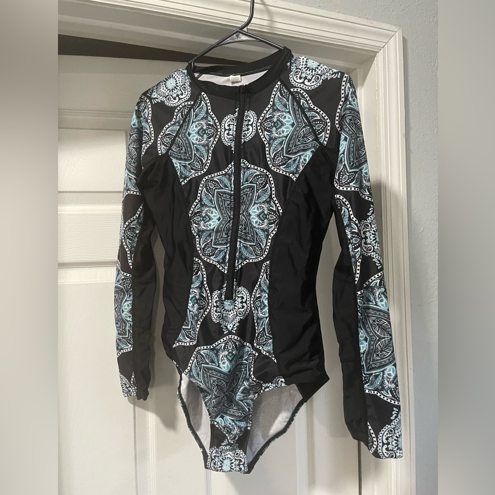 One piece bathing suit